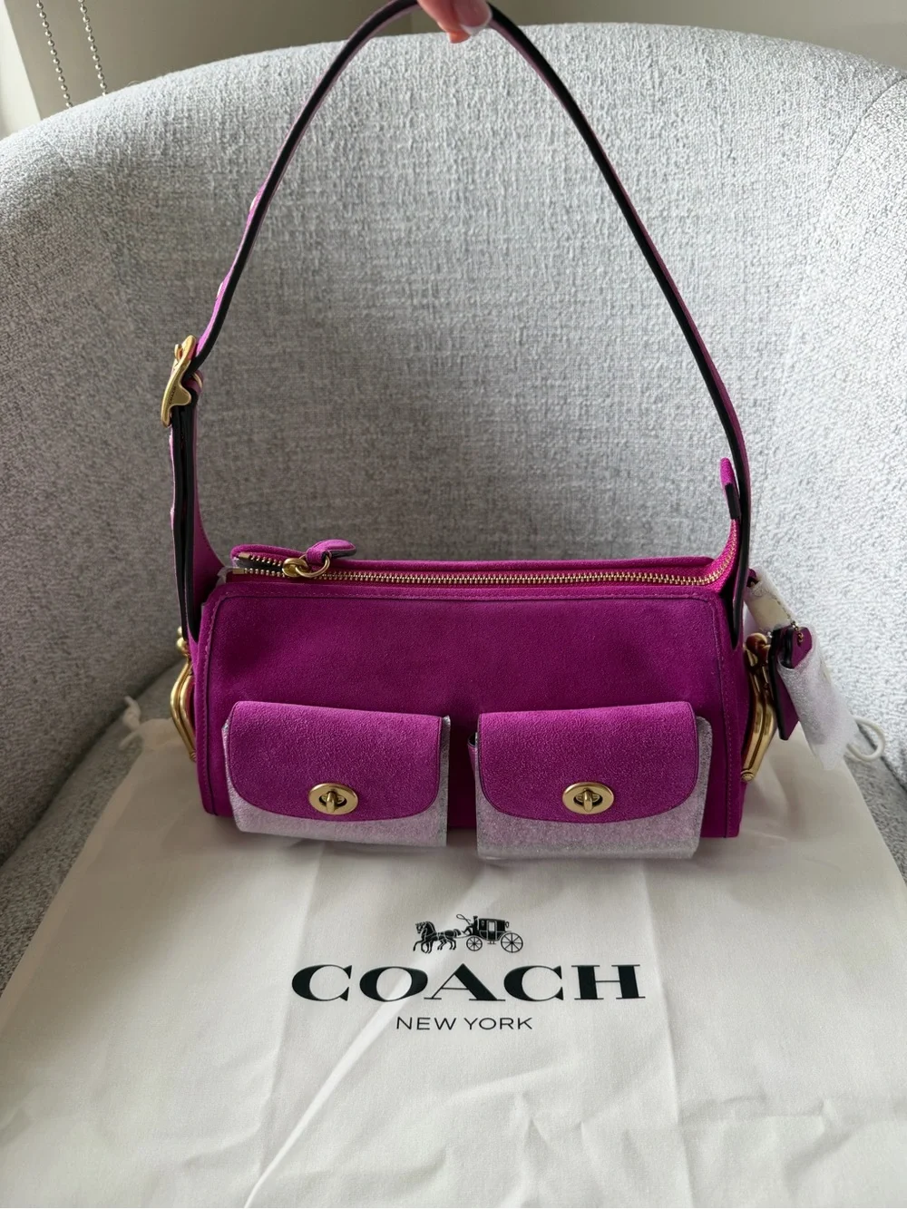 Coach Turnlock Haversack 27 in Magenta